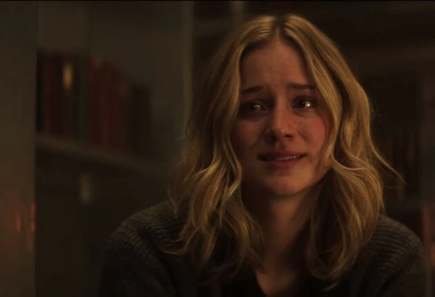 Кадр из сериала Ты 1 сезон