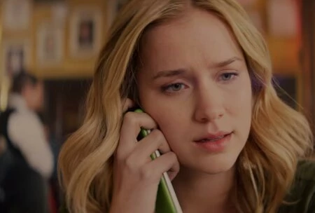 Кадр из сериала Ты